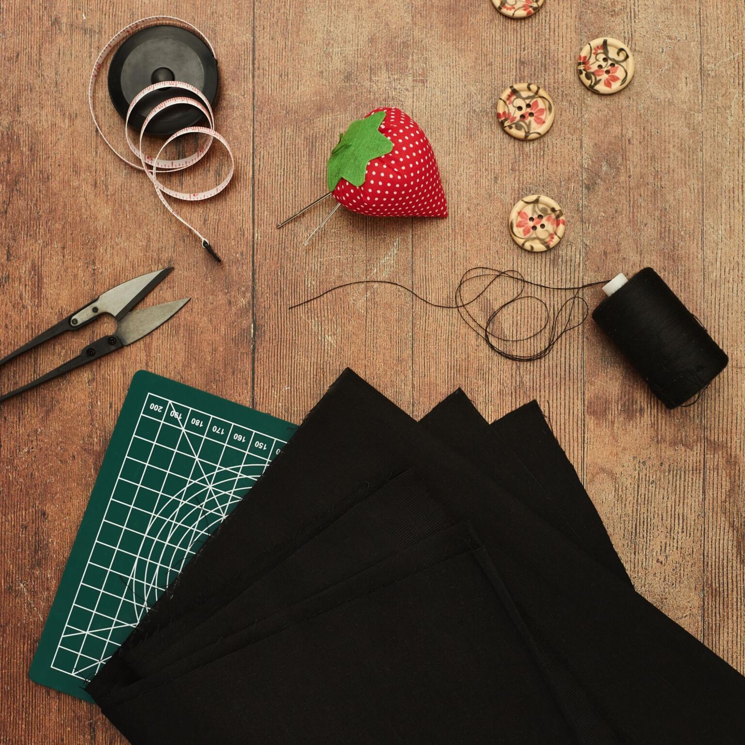calico fabric shown in detail with information/properties of cotton calico fabric